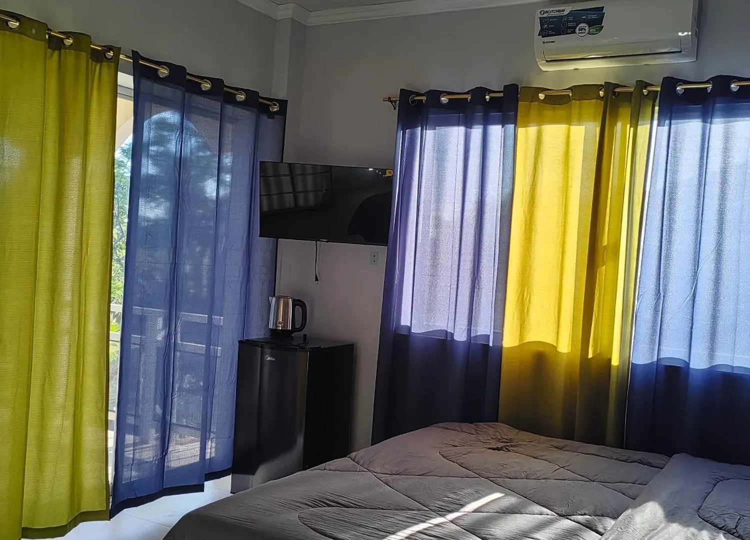 Eazy Stay Room Rental Panglao